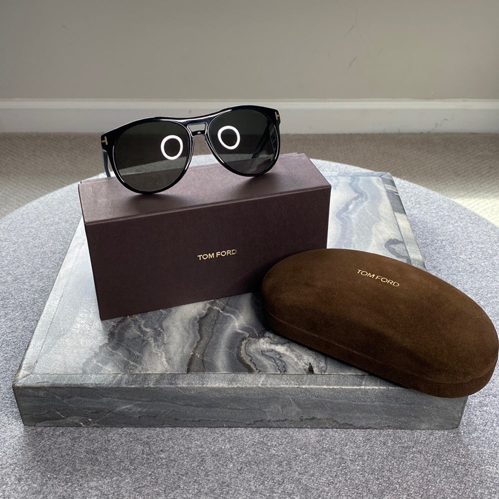 AUTHENTIC Tom Ford TF289 Black Frame & Lens Sunglasses w/ original case and box